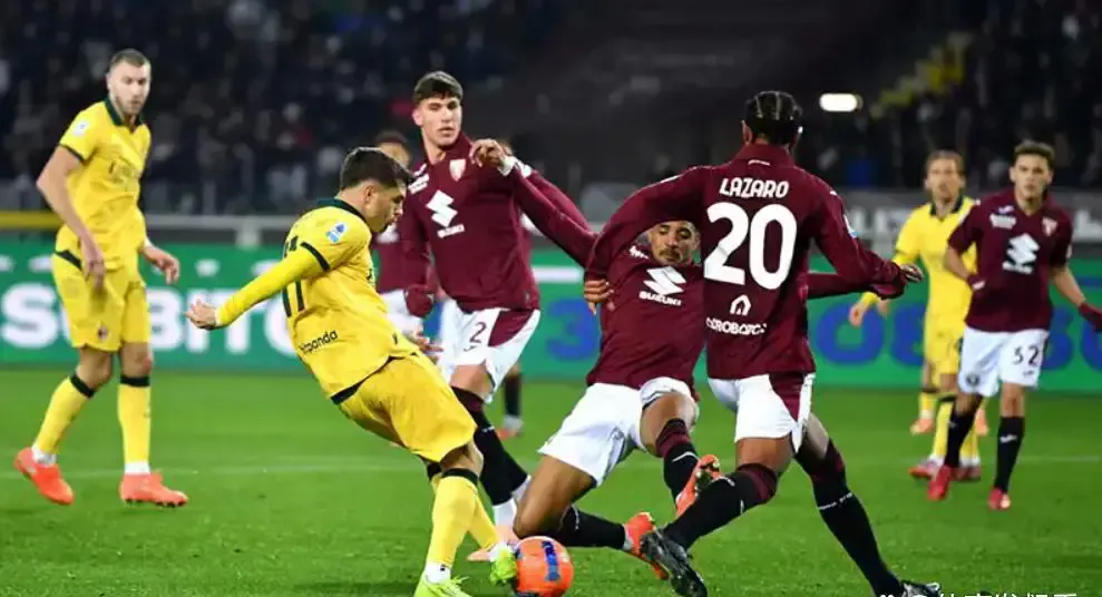 意甲第15轮深度观察：AC米兰战术破局释放信号，那不勒斯晚场稳定性拉开差距